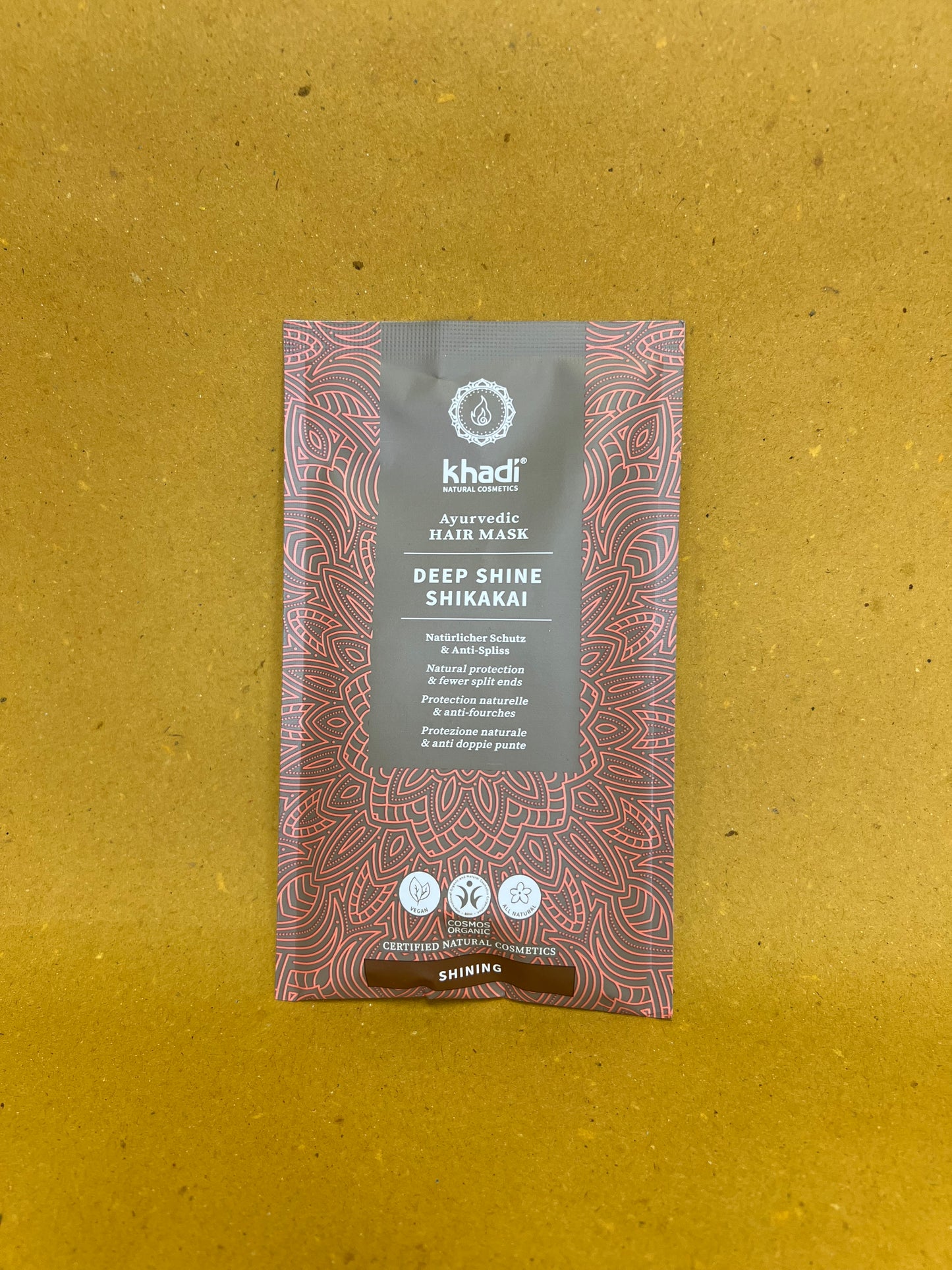 Ayurvedische Haarmasken und Pulvershampoo (je 50g)