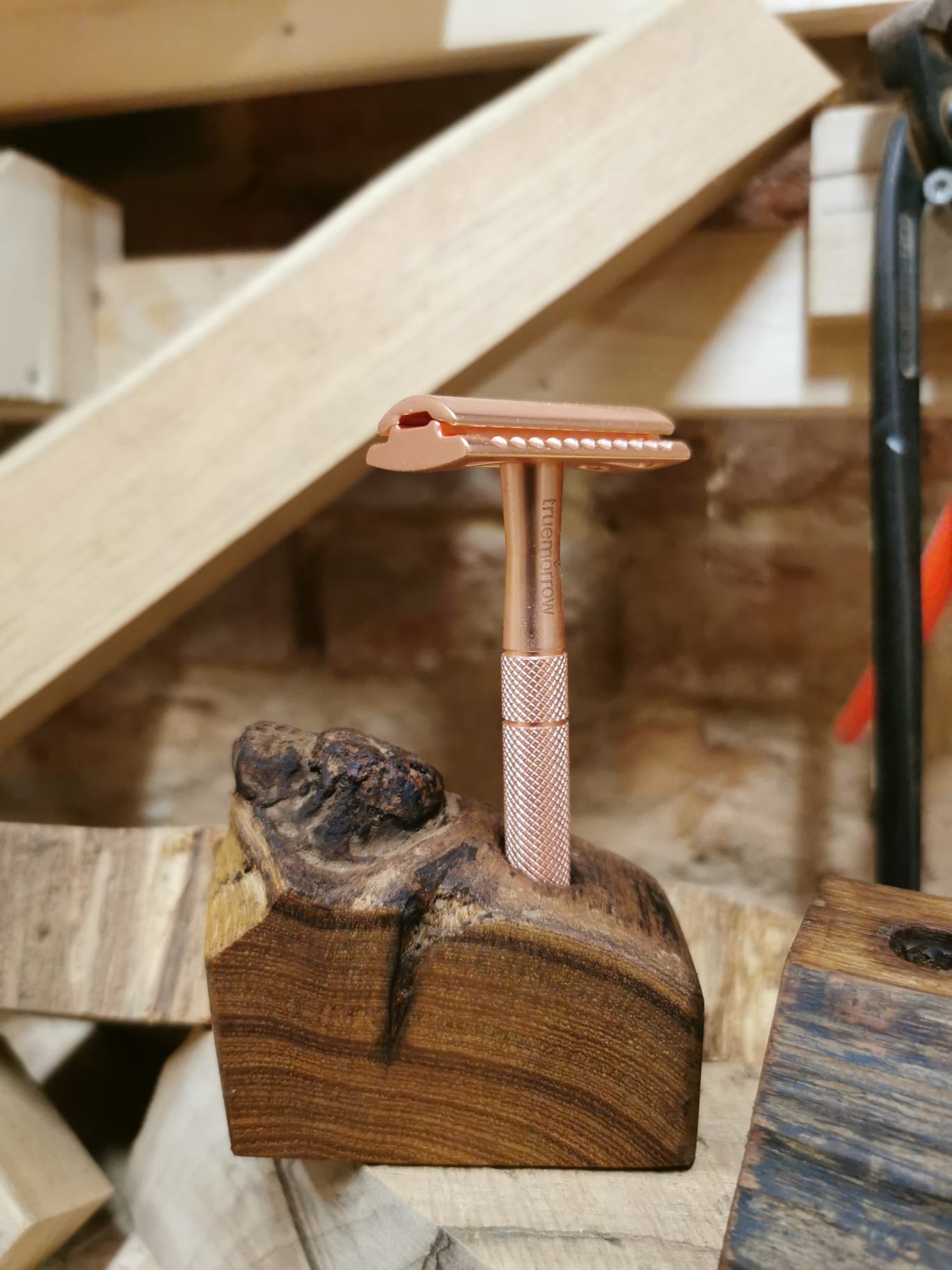 Holzhalterungen -handmade-