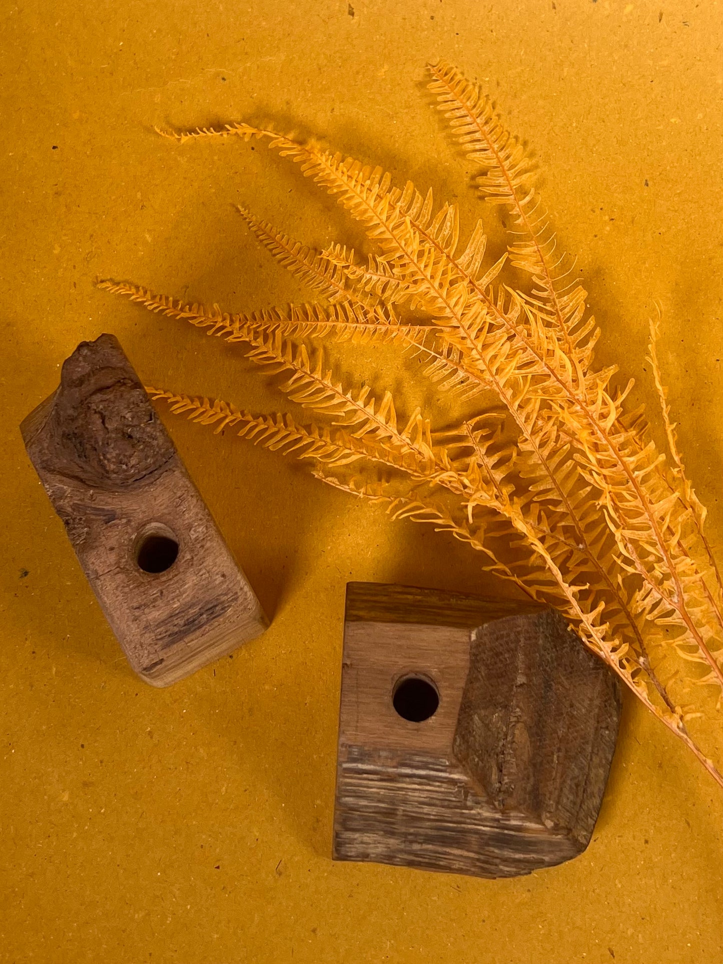 Holzhalterungen -handmade-